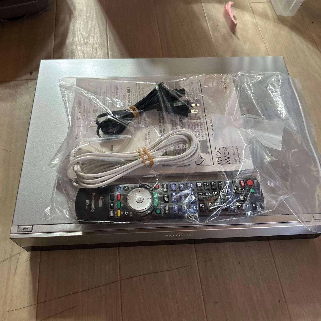 パナソニック 2TB 6チューナー ブルーレイレコーダー DMR-BXT3000