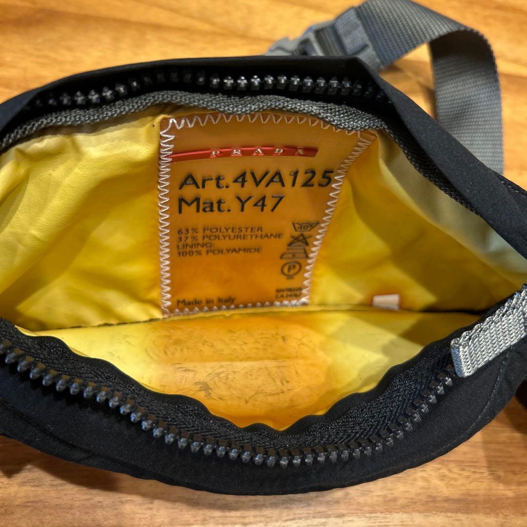 プラダスポーツ　PRADA ウエストポーチ ウエストバッグ　ナイロン4VA125