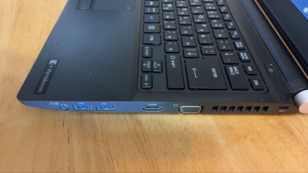 東芝 R73/A Core i5-6300U メモリ16GB SSD250