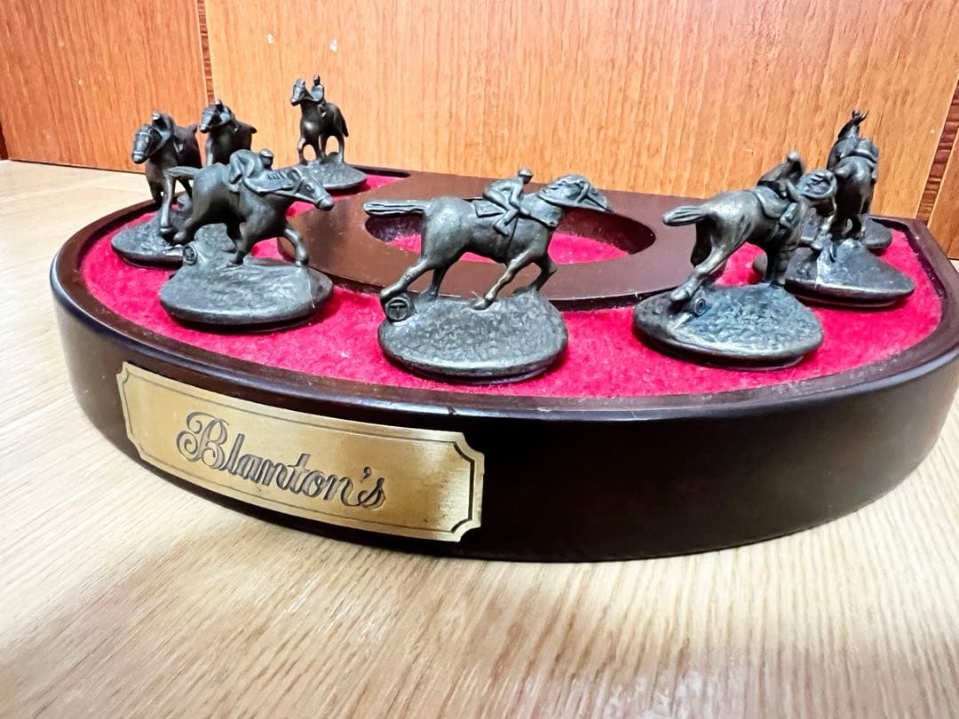 Blanton's ブラントン キャップ付き 土台 モニュメント