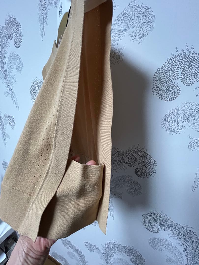 新品★ハイク(HYKE) CROPPED TOP SWEATER ★ベスト★F