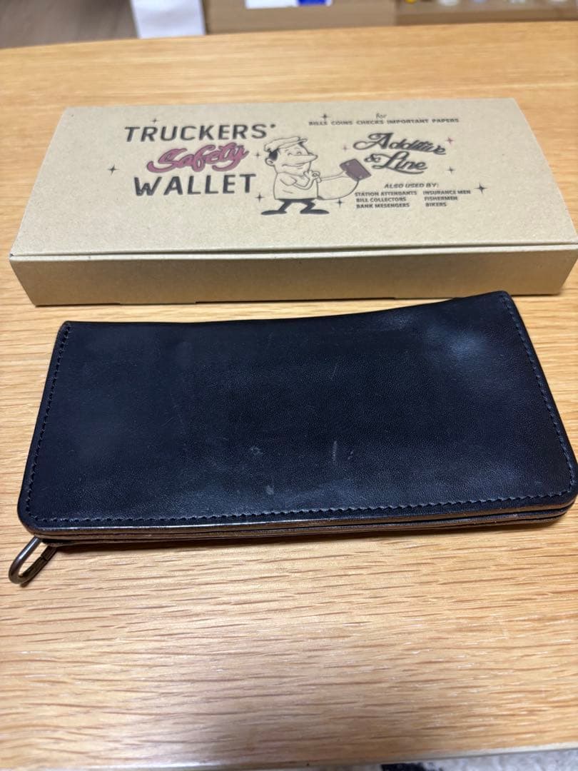 Additive and Line トラッカーウォレット TW-004 3層