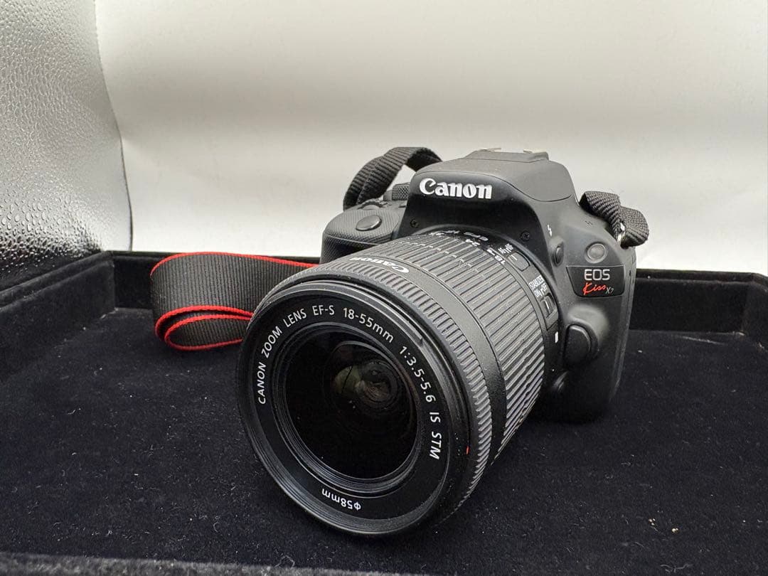 Canon EOS Kiss X7 デジタル一眼レフ 18-55mm
