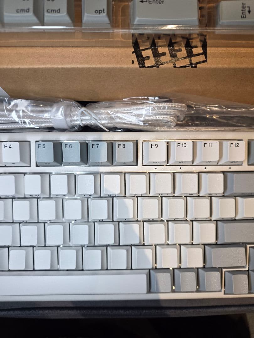 NiZ キーボード X99 PRO 無線 ／無刻印(側面)キーキャップ