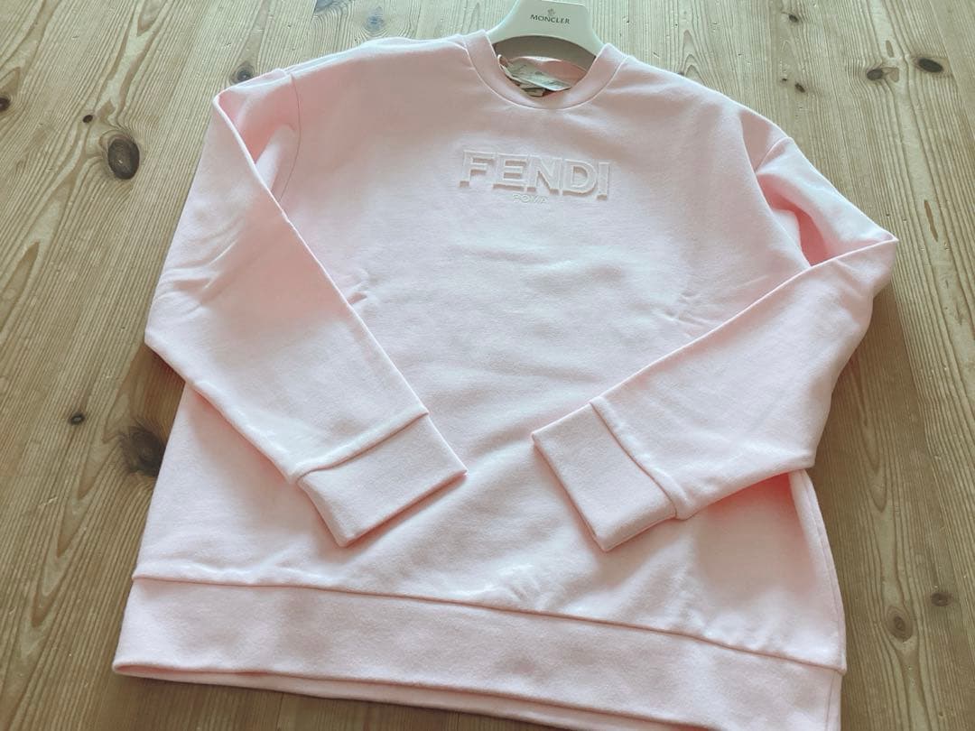【FENDI】フェンディ　マメール　ロゴトレーナー　165ｃｍ　定価70400円