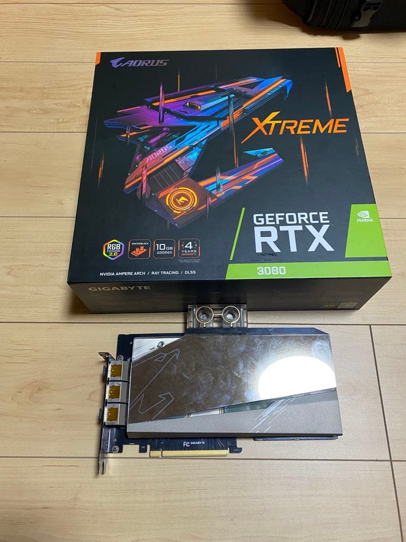 AORUS GeForce RTX 3080 本体