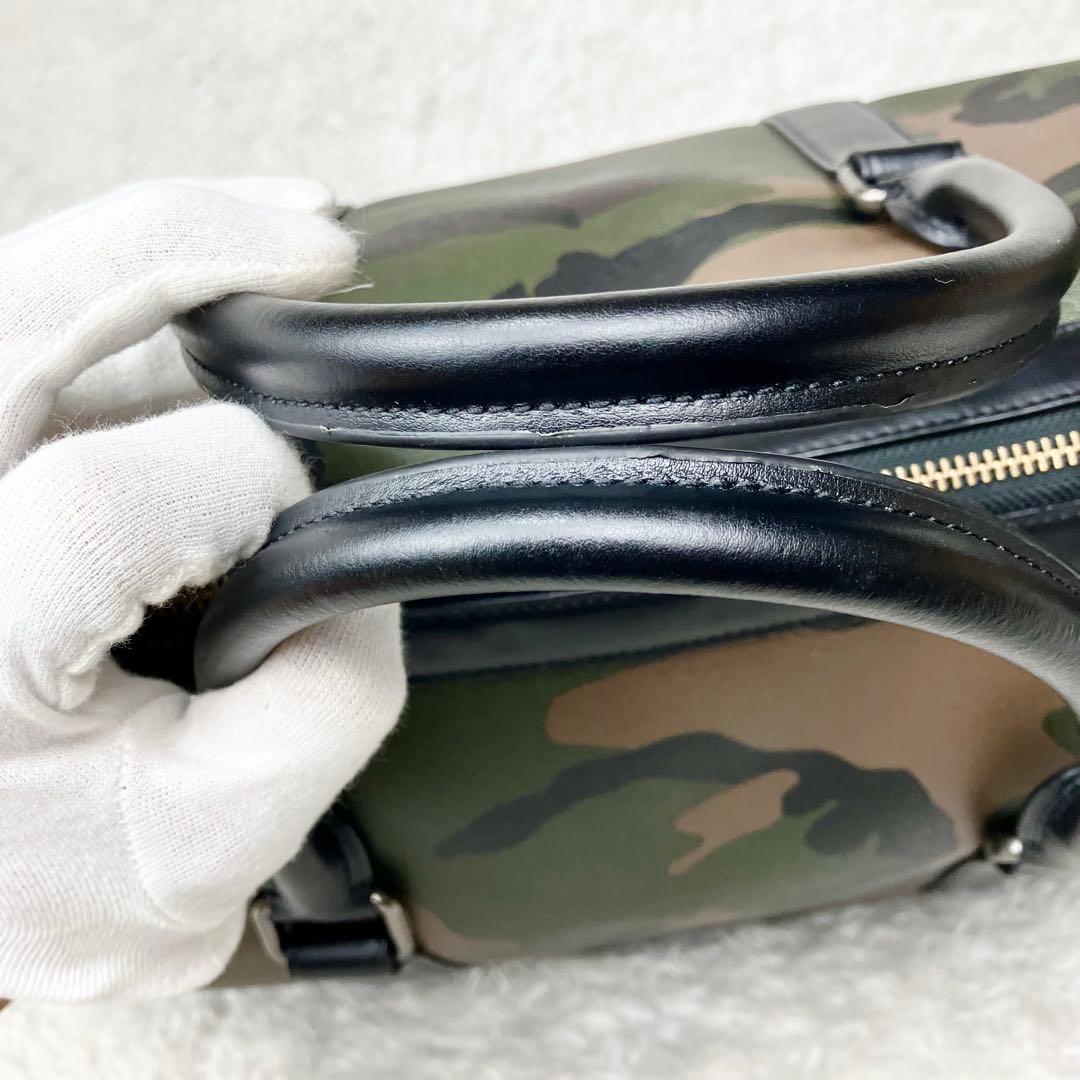 極美品✨コーチ　ボストンバッグ　PVレザー レザー　カモフラ　迷彩　F29049