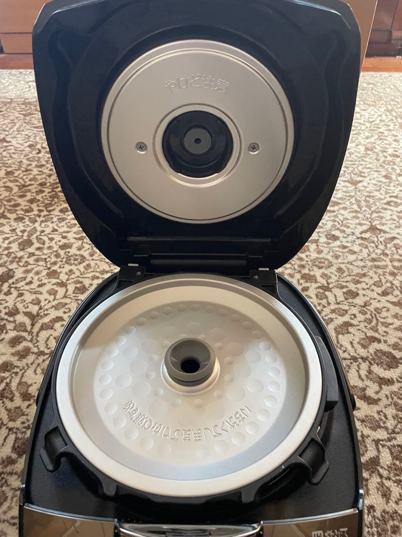 マ*ん様 TIGER IH炊飯器 炊きたて JKT-B3 ブラウン 5.5合炊き