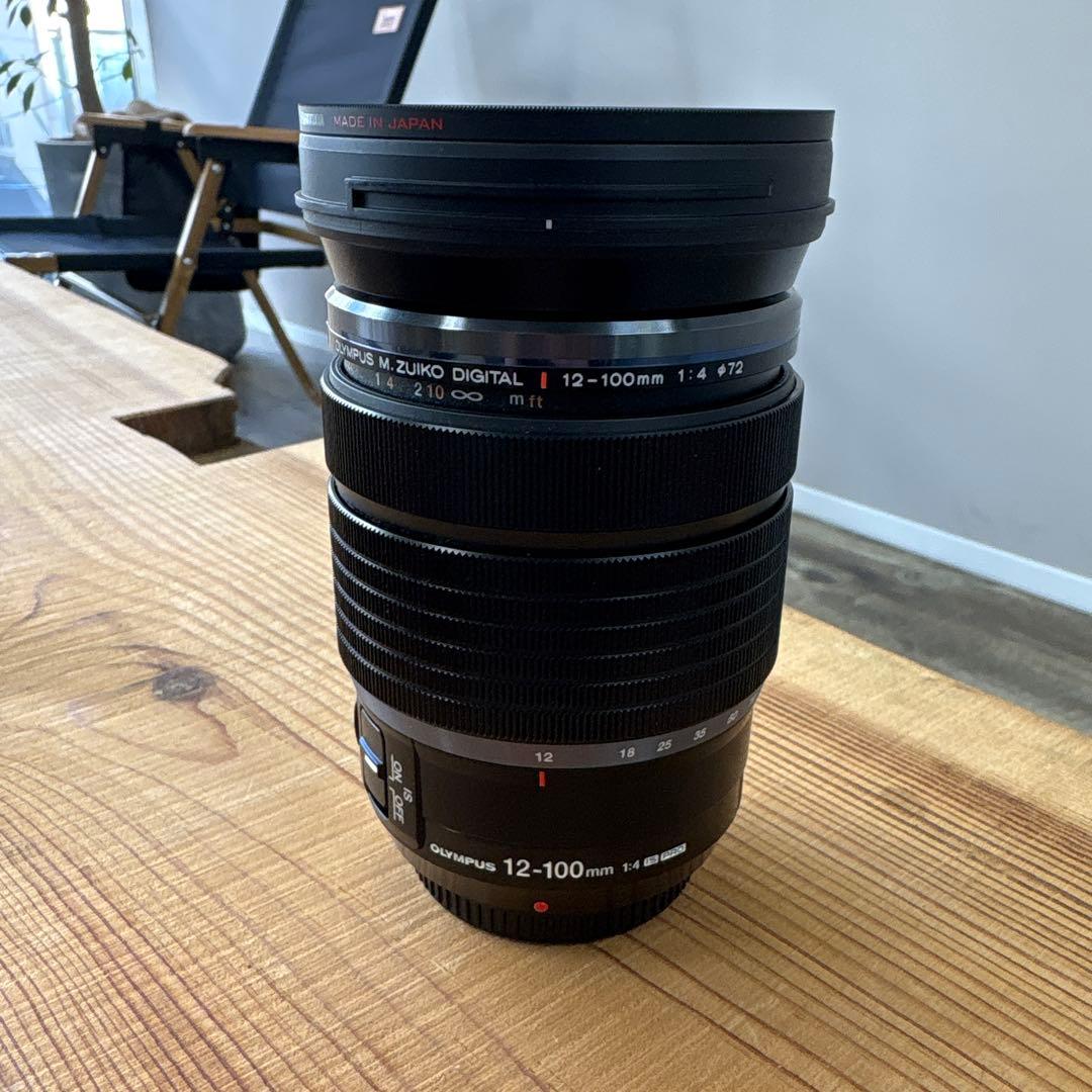Olympus 12-100mm f/4.0 ズームレンズ