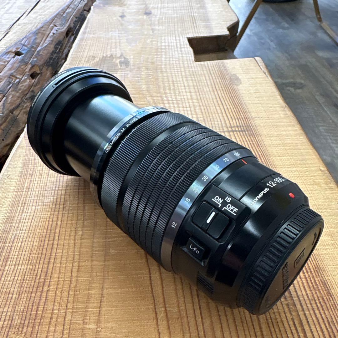 Olympus 12-100mm f/4.0 ズームレンズ