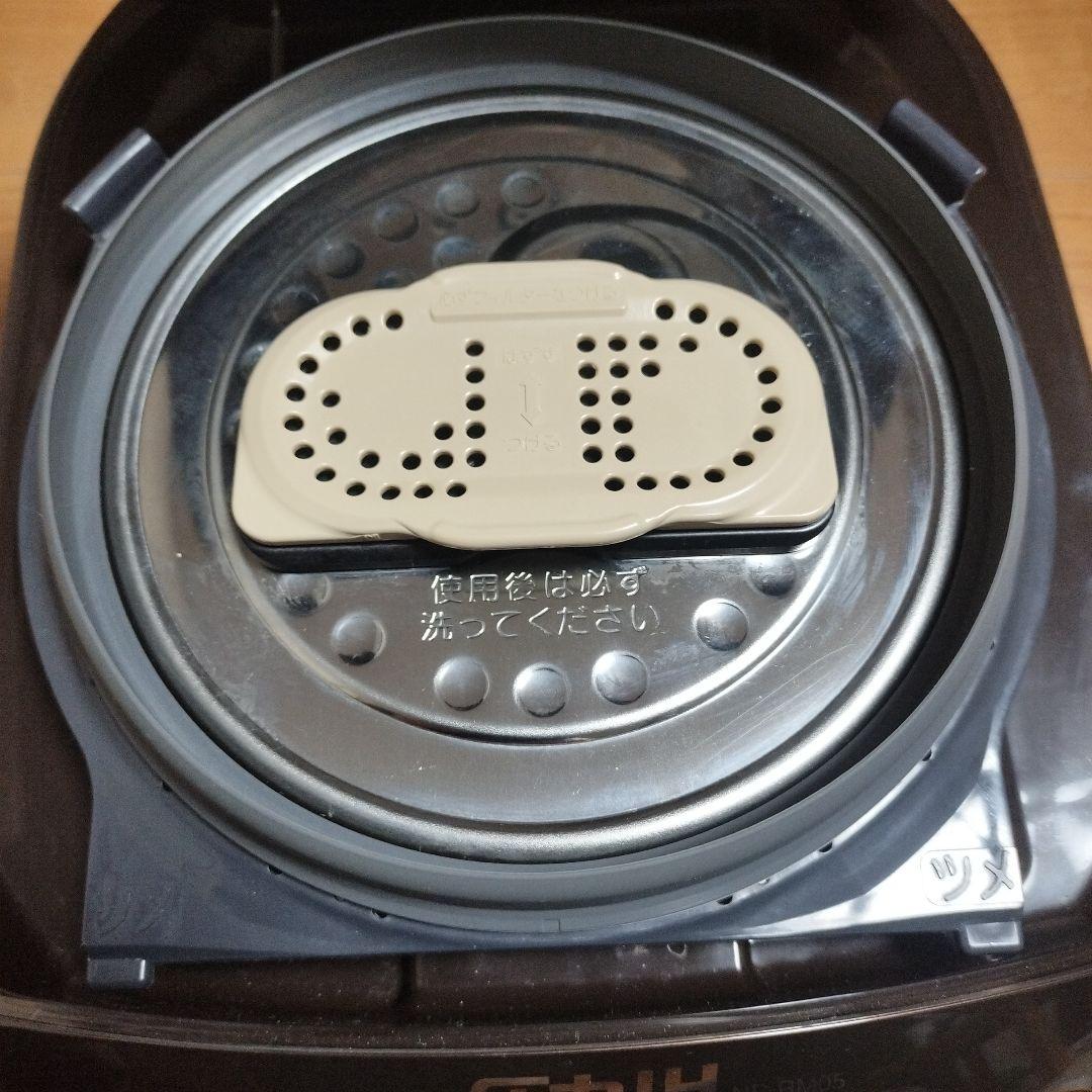 象印　ZOJIRUSHI　圧力IH炊飯ジャー 【極め炊き】2021年製　３合炊き