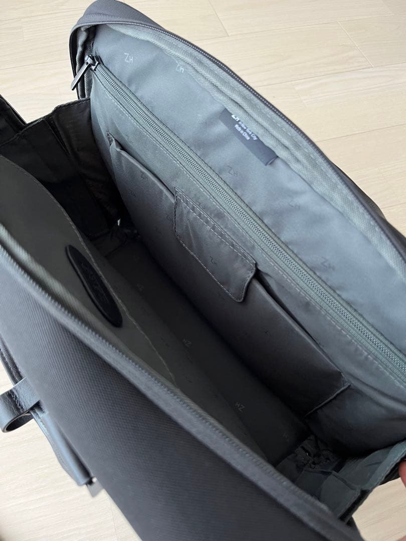 ZERO HALLIBURTON／ゼロハリバートン PRF 4 ビジネスバッグ
