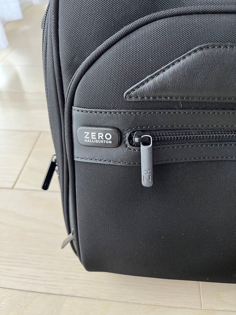 ZERO HALLIBURTON／ゼロハリバートン PRF 4 ビジネスバッグ
