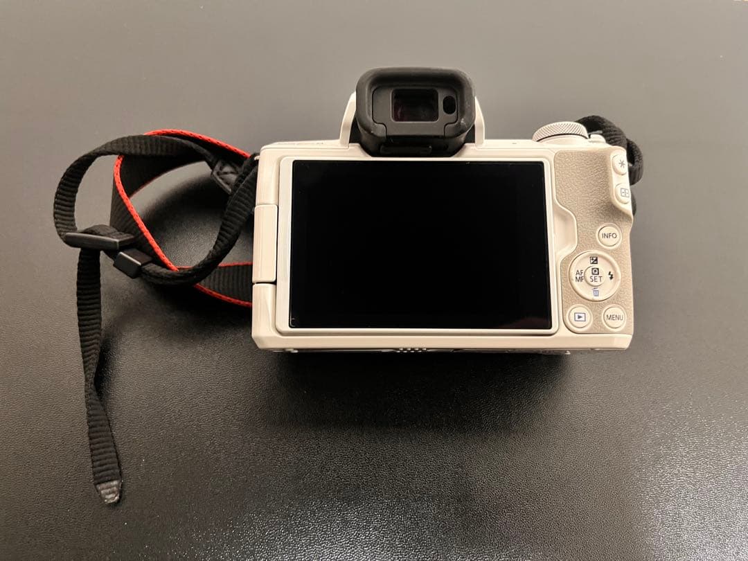 ※ユキ　Canon EOS Kiss M ホワイト レンズ3本付