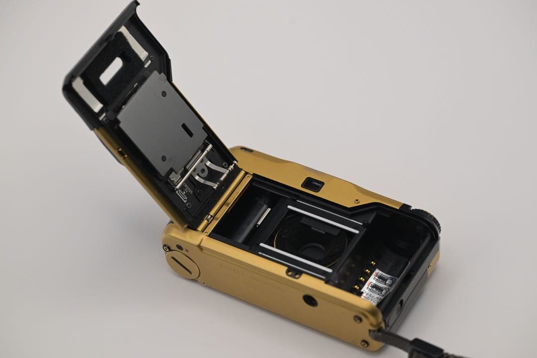 フィルムカメラ contax T2 gold