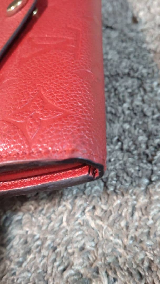 ヴィトン アンプラント ポルトフォイユ サラ