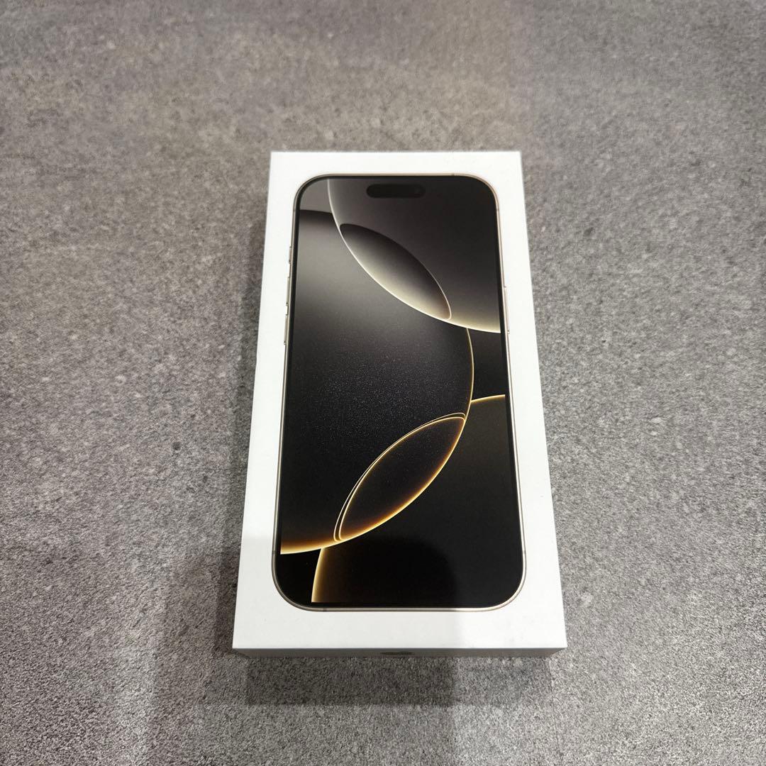 iPhone16 pro ナチュラルチタニウム256GB SIMフリー