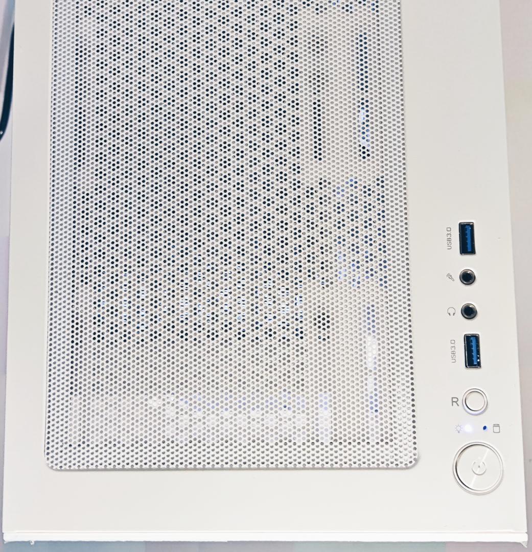 【新品】高性能ゲーミングPC RTX4070SUPER i5-14600KF