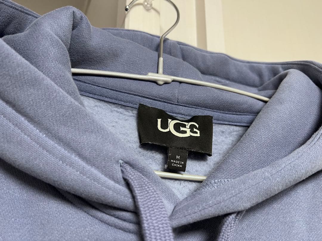 トップス UGG LOGO HOODIE DART