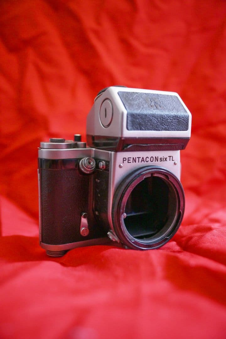 PENTACON six TL 中判フィルムカメラ、レンズ無し　作例あり