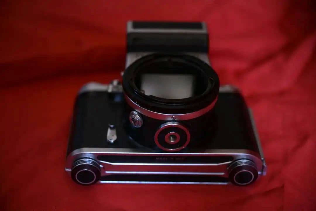 PENTACON six TL 中判フィルムカメラ、レンズ無し　作例あり