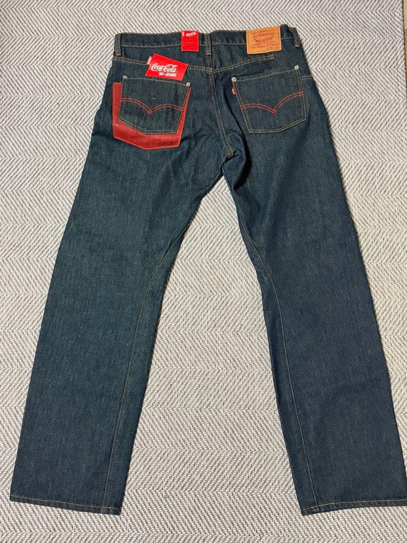 【新品未使用】メンズ　リーバイス×コカコーラ　ジーンズ
