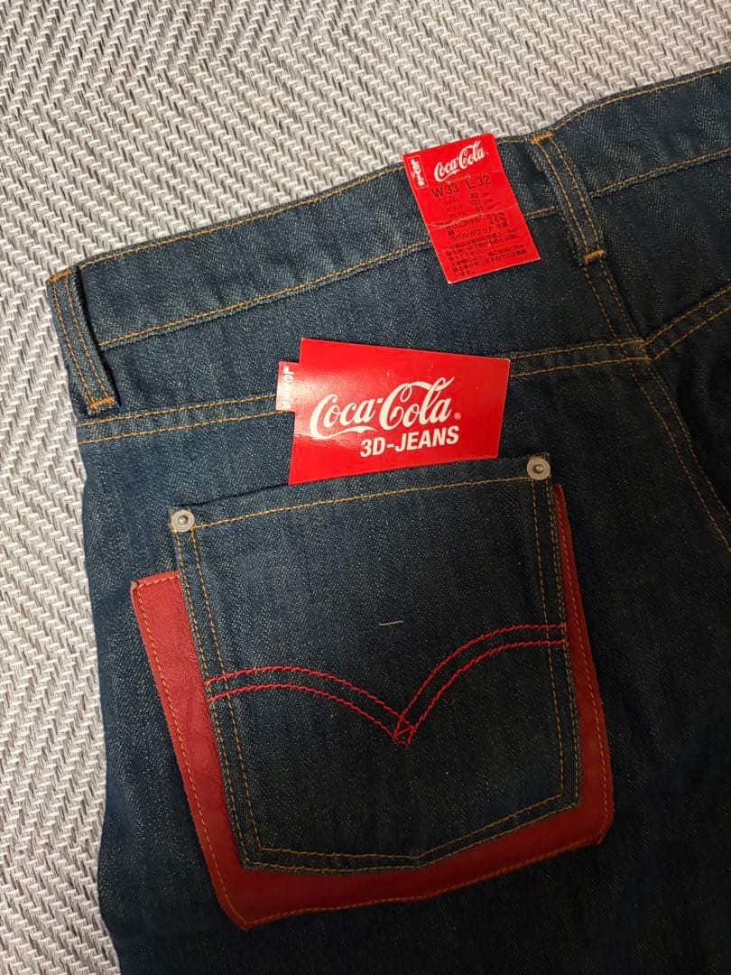 【新品未使用】メンズ　リーバイス×コカコーラ　ジーンズ