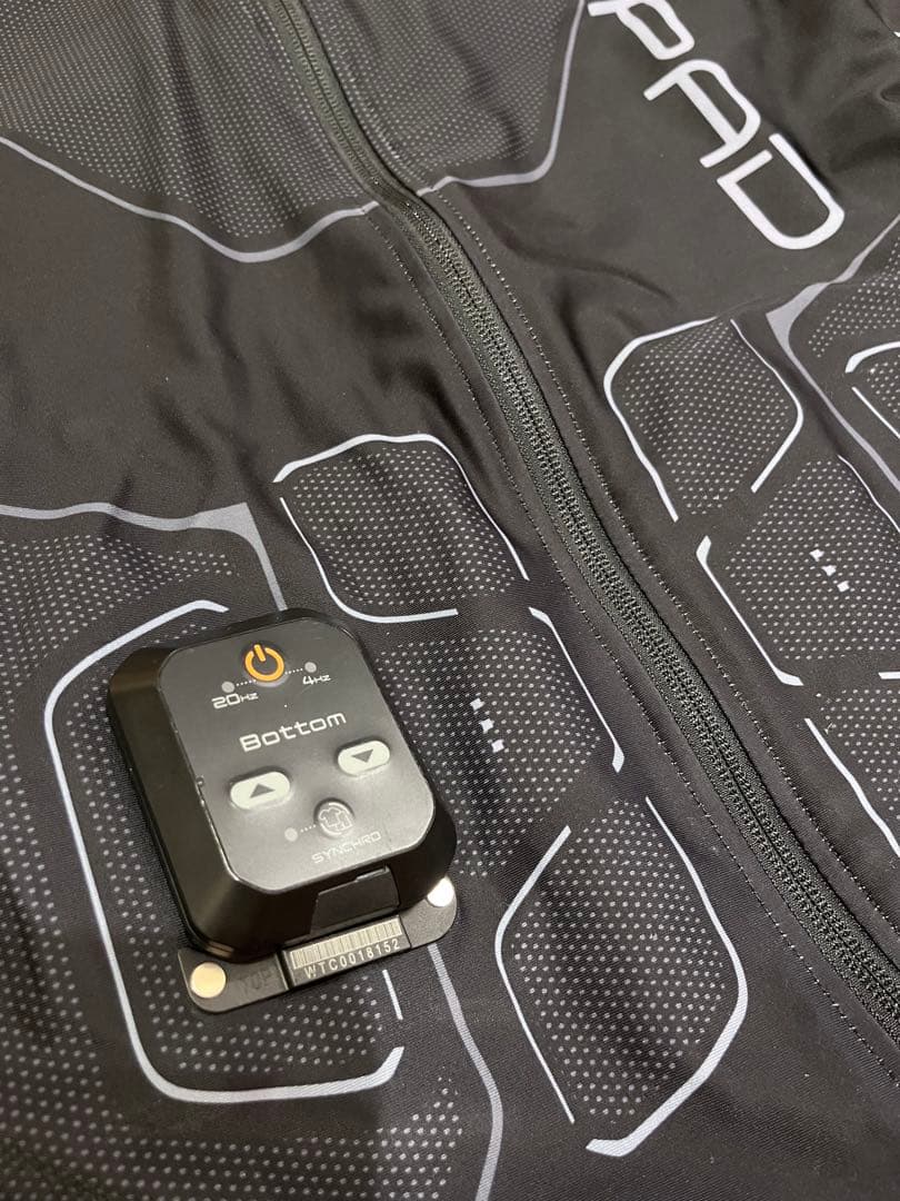 シックスパッドパワースーツ上下セットメンズL