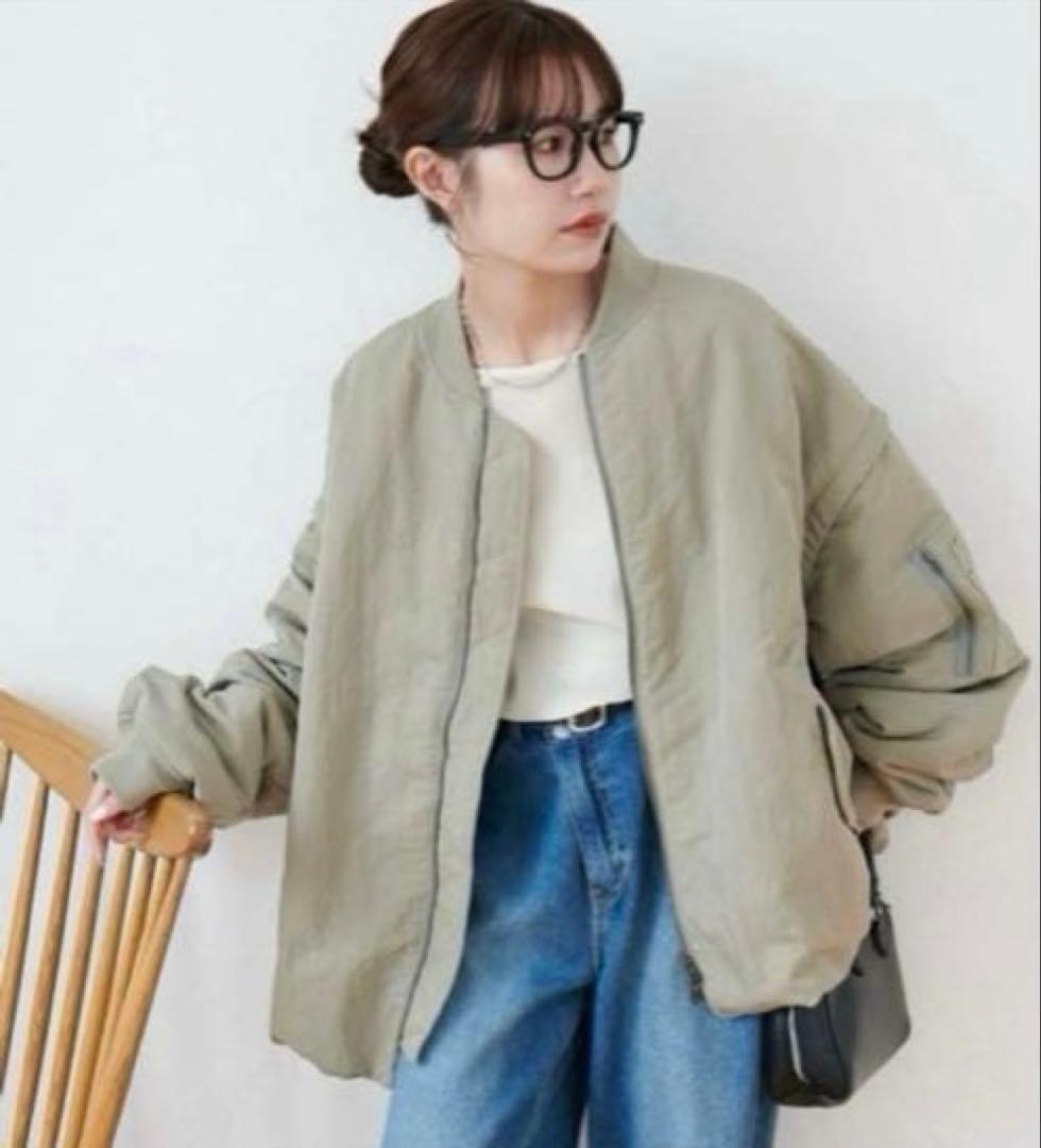 新品！ディスコートメモリーボンバージャケット✴︎アウターユニセックス✴︎カーキ