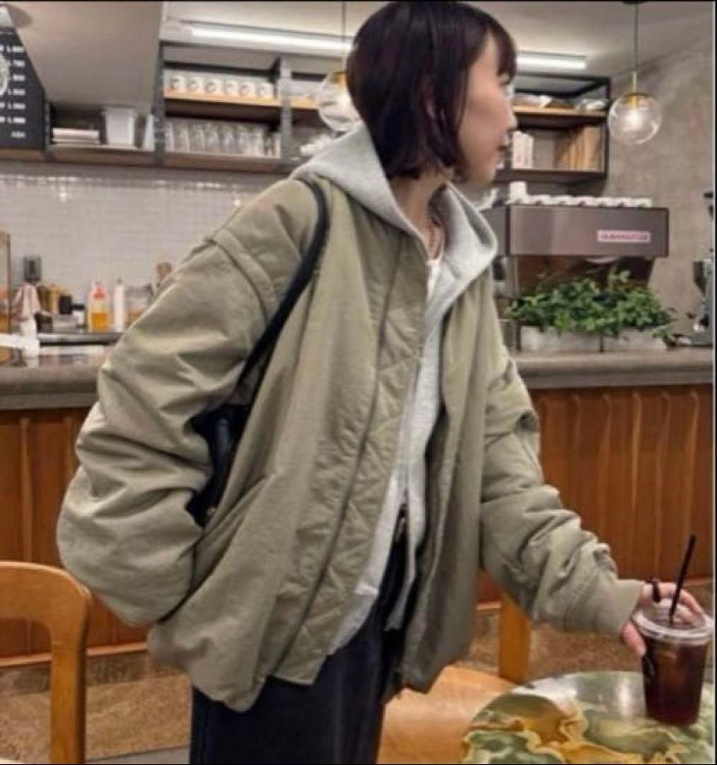 新品！ディスコートメモリーボンバージャケット✴︎アウターユニセックス✴︎カーキ