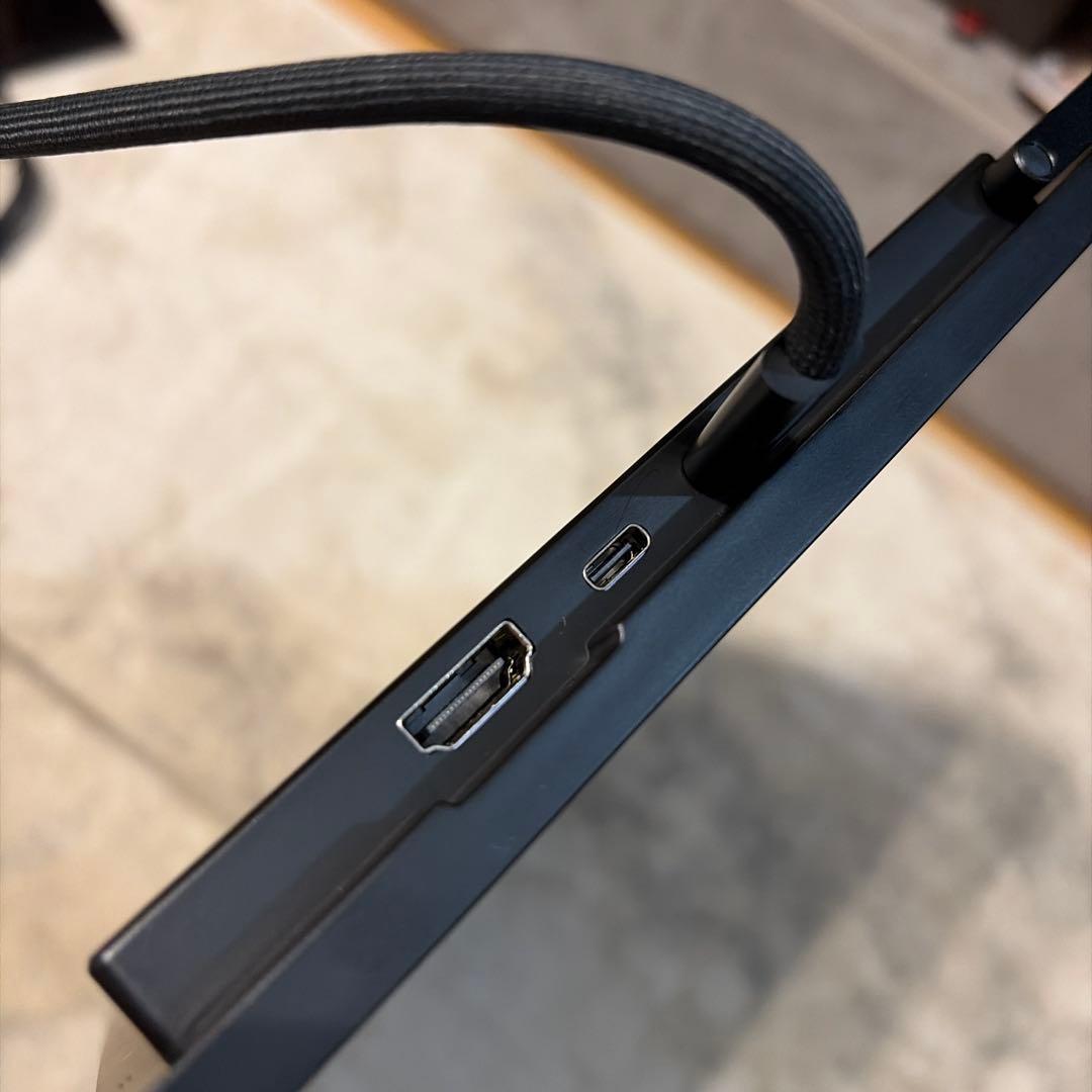 uperfect 4k 23.8インチ　モバイルモニター