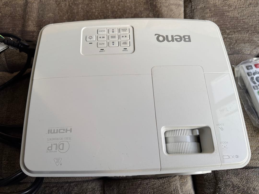 BenQ MH530 プロジェクター本体