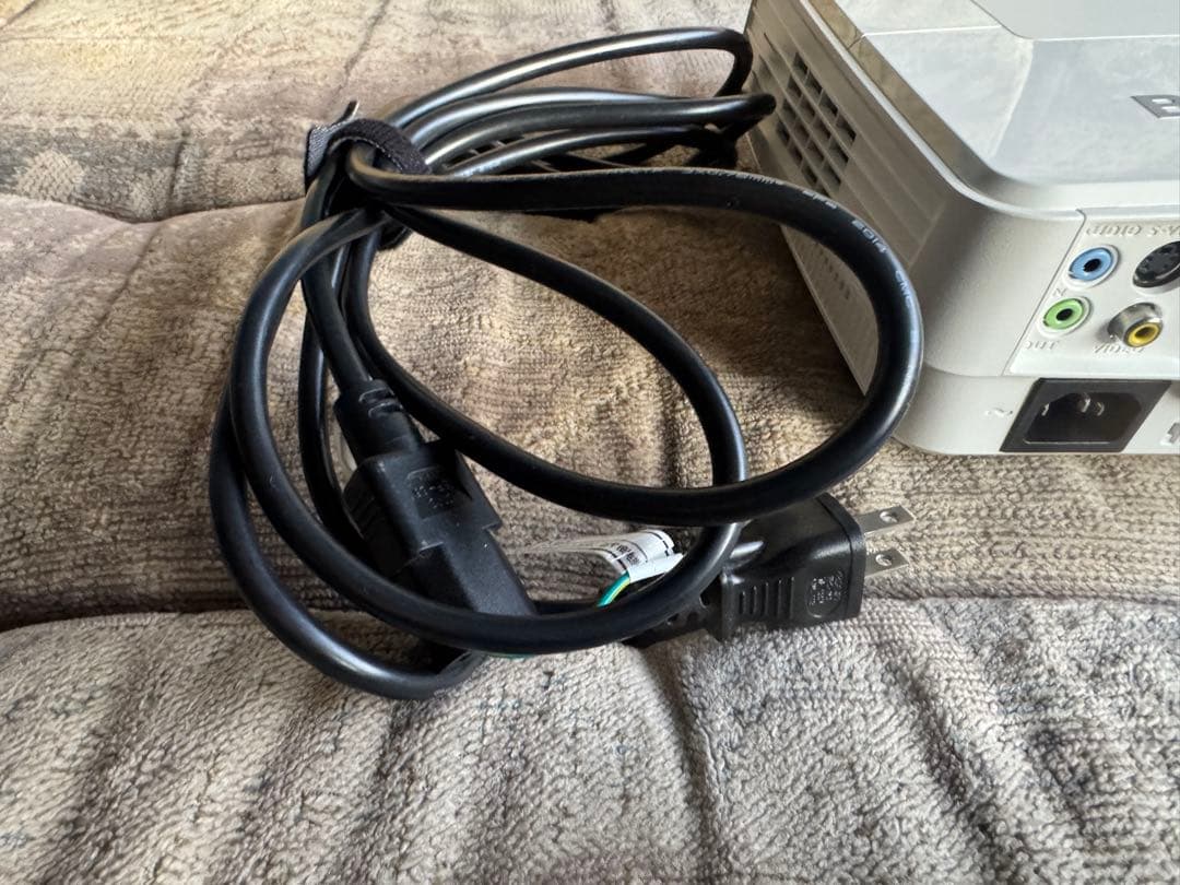 BenQ MH530 プロジェクター本体