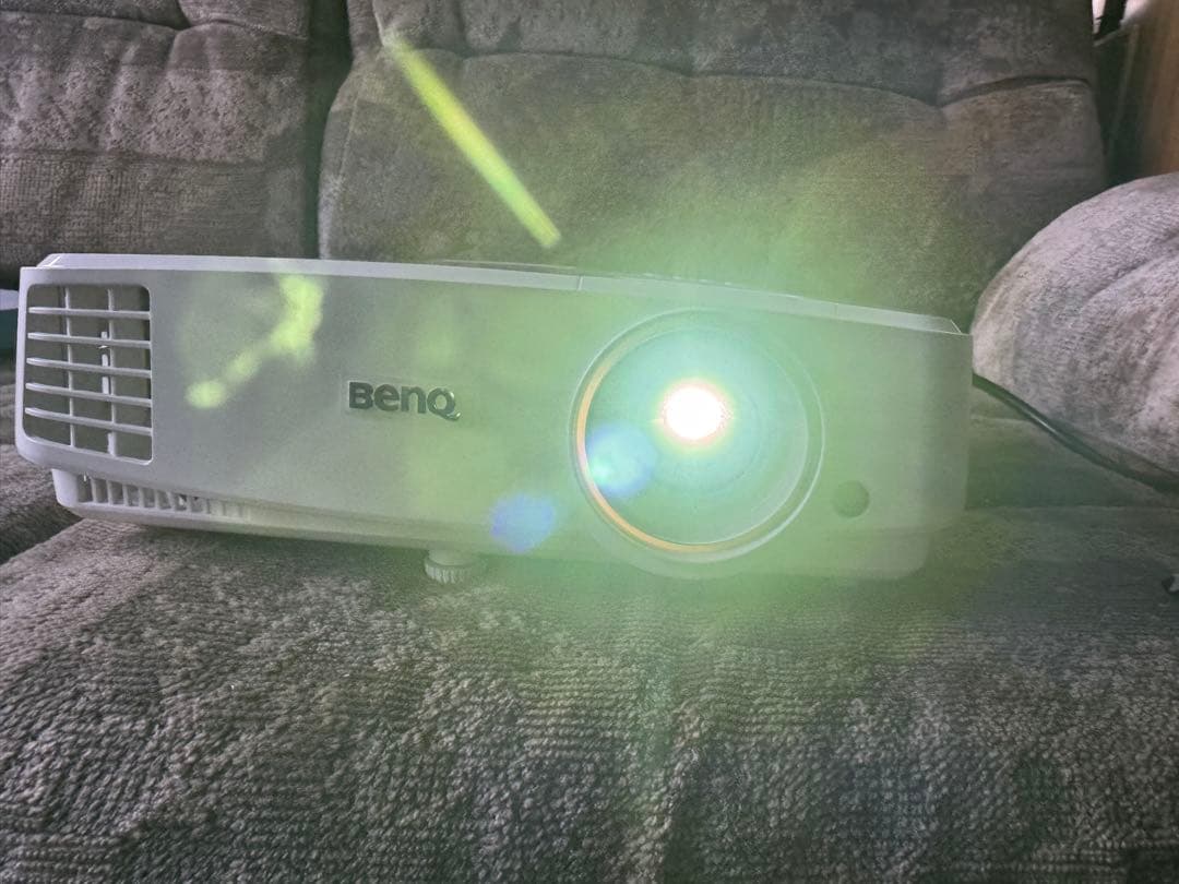 BenQ MH530 プロジェクター本体