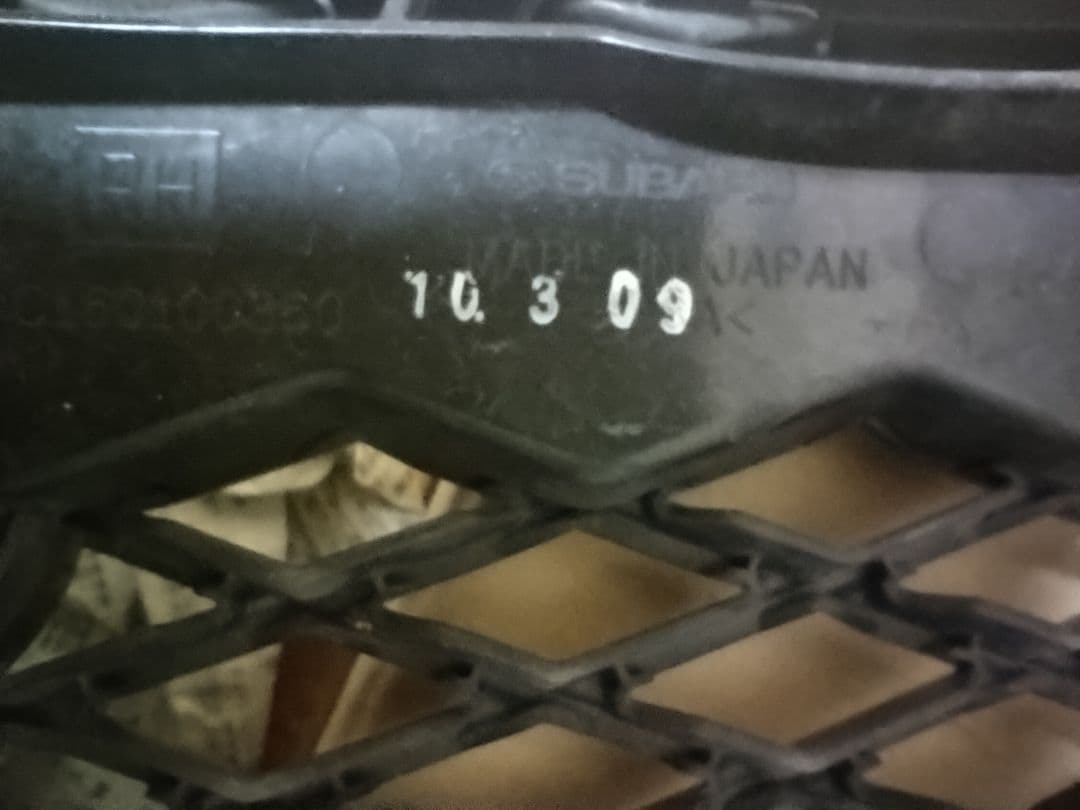 インプレッサ フロントグリル