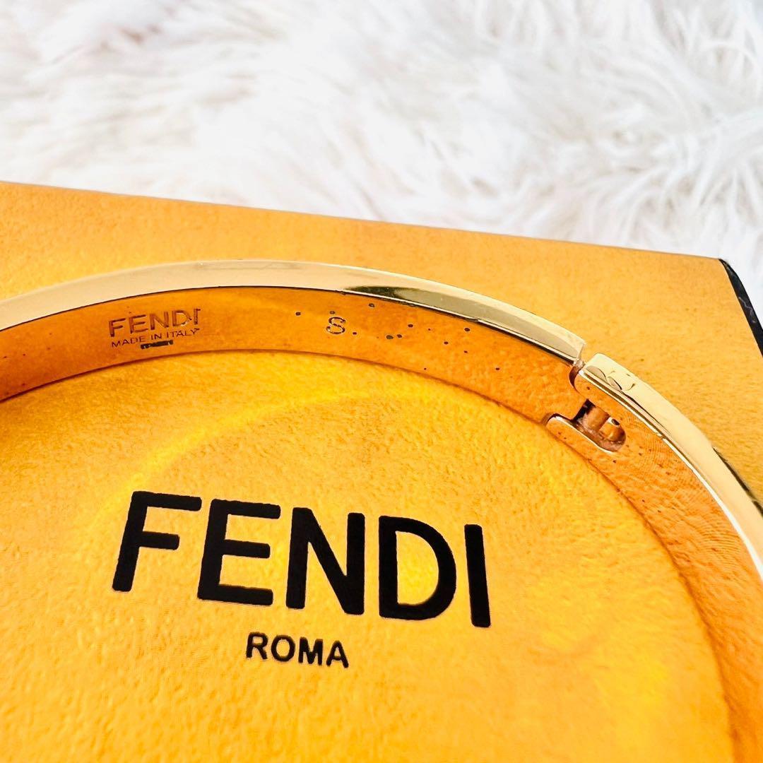 ✨✨現行品✨FENDI　フェンディ　バングル　フォーエバー　FF　ゴールド