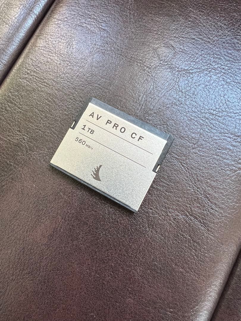 【Soichi】Angelbird CFast 2.0 1TB＆リーダー