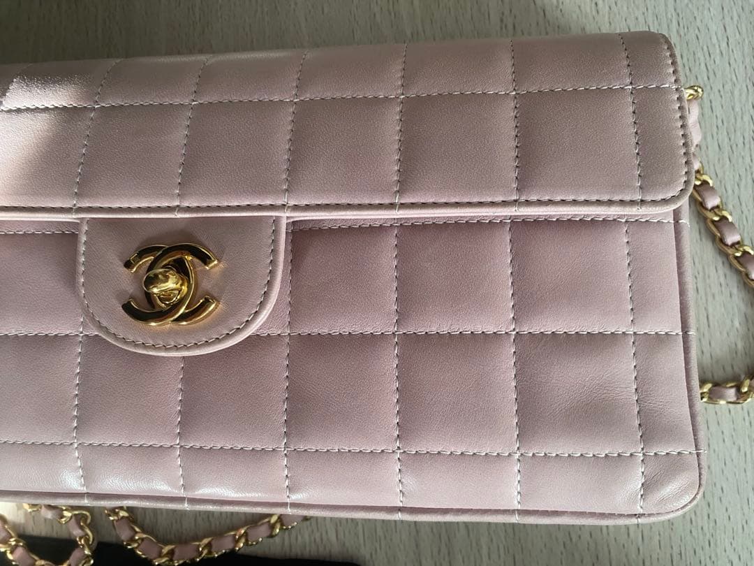 LA購入　CHANEL チョコバー　かわいいカジュアル　チェーンバッグ