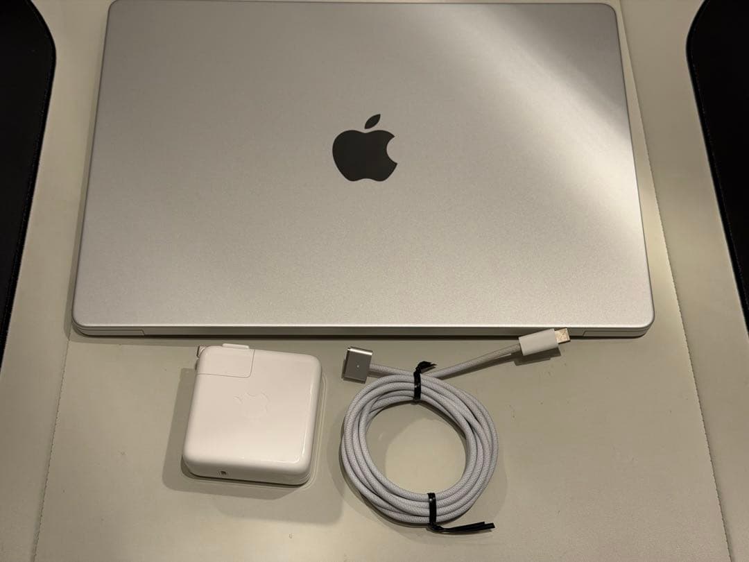 MacBook Pro 14“ M1 Max 64GB JIS