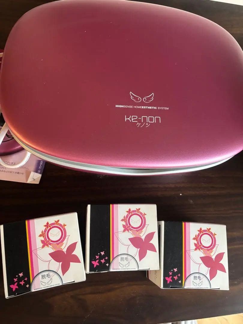 ケノン脱毛器 本体 + カートリッジ２つ＋新品3個