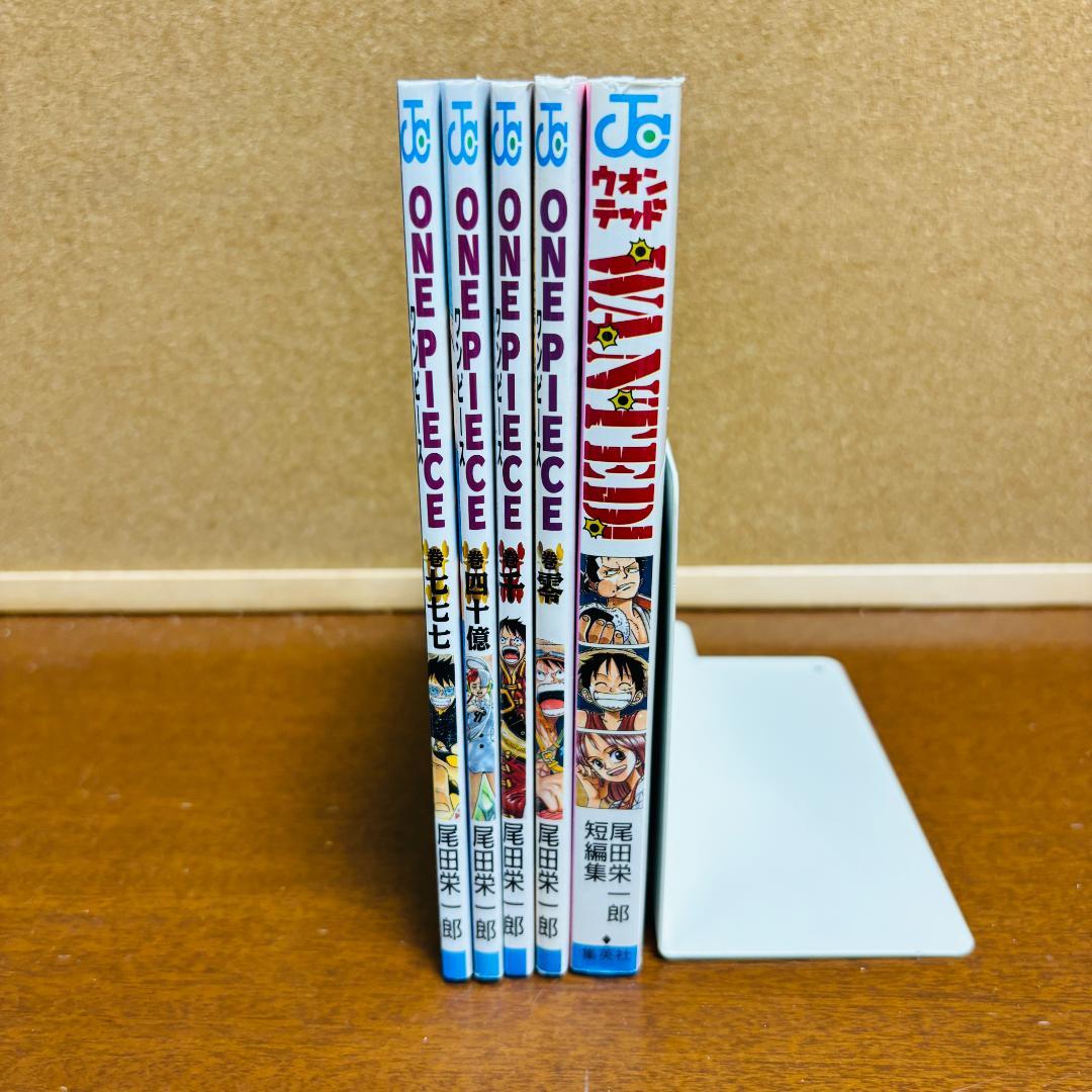 【コミック】 ワンピース 1巻～111巻 + 関連本5冊 計116冊セット
