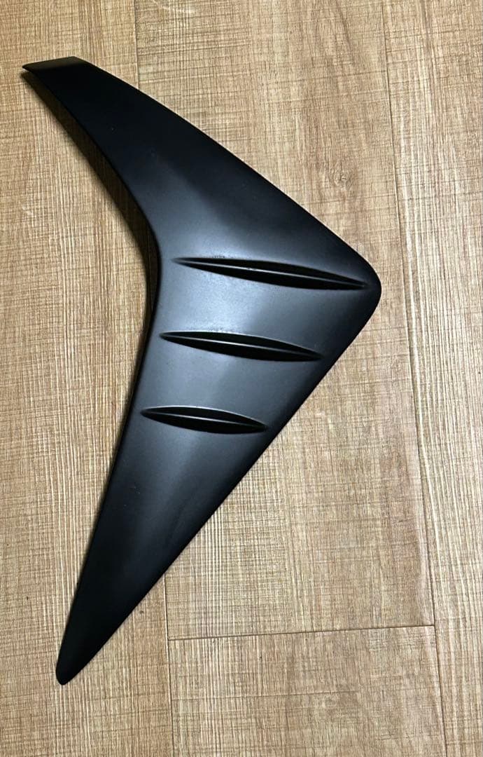 と*し様 ★超希少★リアランプ30プリウスモデリスタテールガーニッシュ テールラ