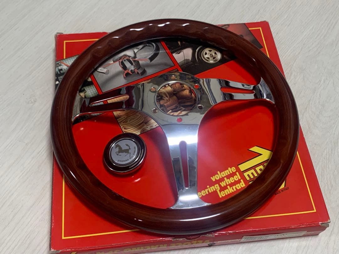 社外　ウッドステアリング　35π ホーンボタン付き　新品　未使用