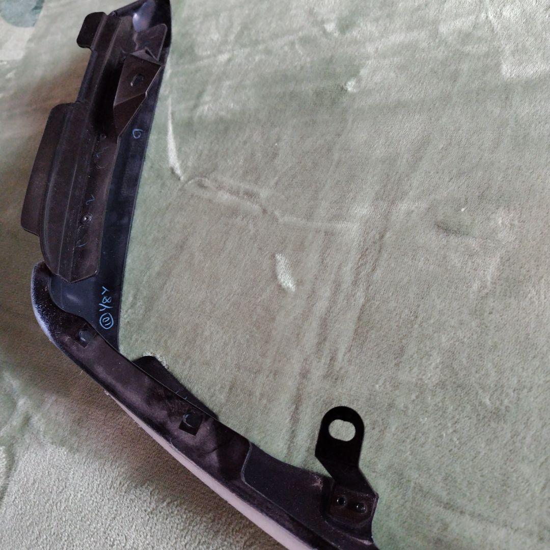 220クラウン 用 TRD フロントエアロスポイラー 真ん中のサテンエアロ欠