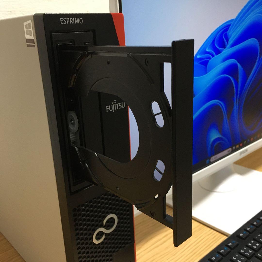 フルセット 富士通 Win11 快速i3 8Gメモリ SSD 23.8'モニター