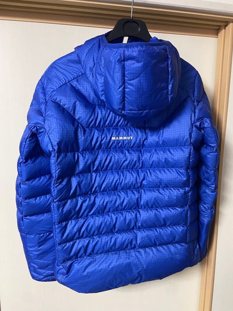 マムート　アイガー　ノードワン　ライトダウン　フーデッド　Lサイズ 超美品！