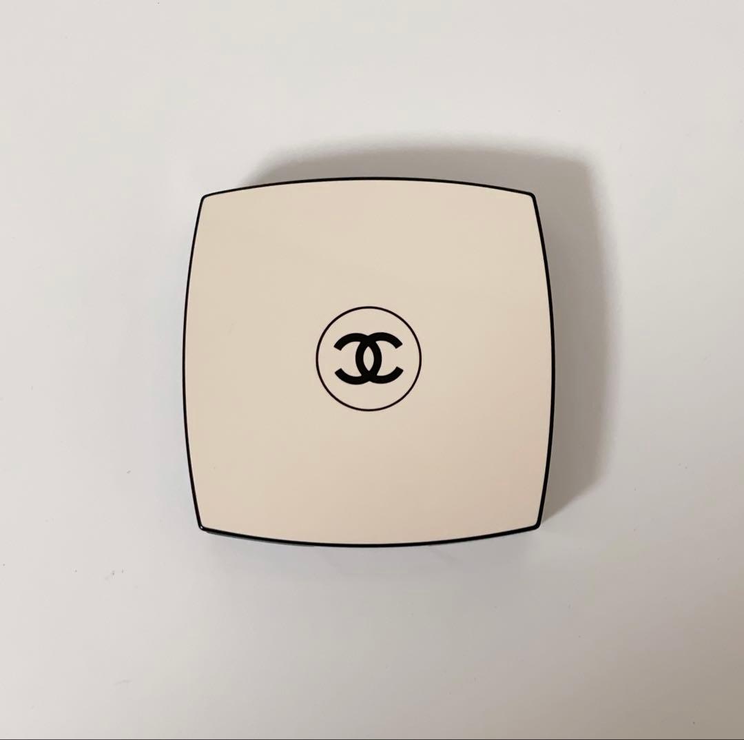 シャネル レベージュパレットルガール ウォーム