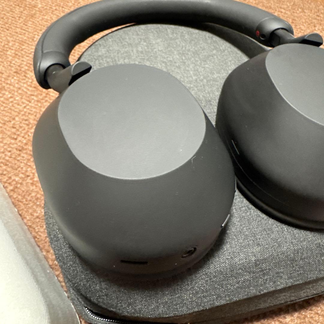 ソニーWH-1000XM5、ワイヤレスノイズキャンセリングヘッドホン