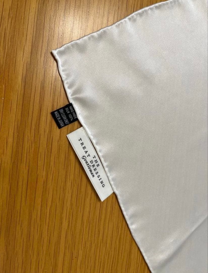 ザトリートドレッシング　ポケットチーフ 蝶ネクタイ カフス