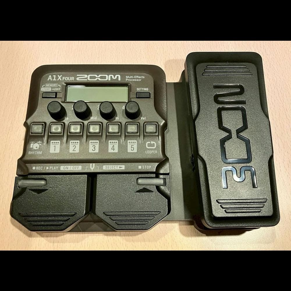 ZOOM A1XFOUR マルチエフェクトプロセッサー トランペットサックス用